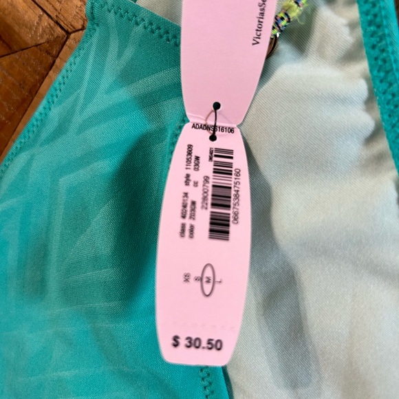 NWT Victoria’s Secret ‘The Knockout’ Bikini Bottoms - Picture 5 of 6